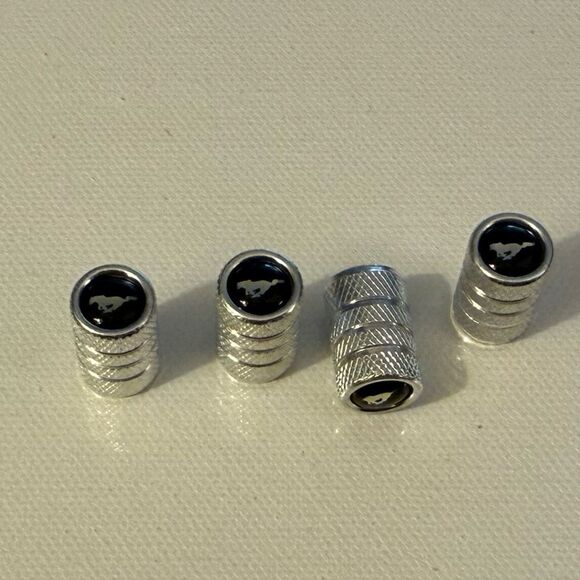 Mustang Valve Stem Caps in Silver Set of 4 NWT - Picture 2 of 4